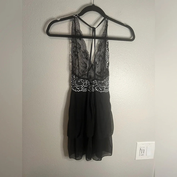 Black sheer lace cami♥️ - Picture 4 of 6